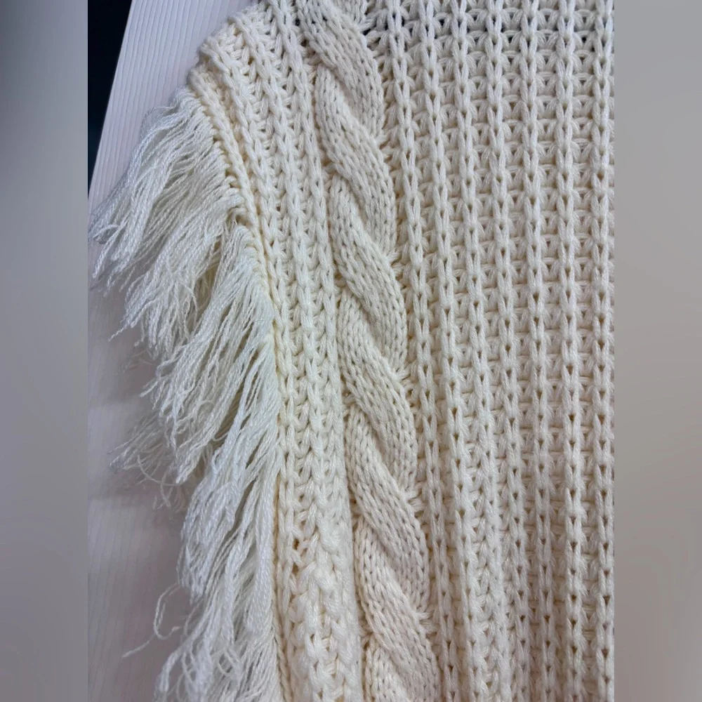 SAGE THE LABEL Fringed Cable-Knit Turtleneck Sweater in Ivory/Cream - SIZE M - Picture 4 of 16